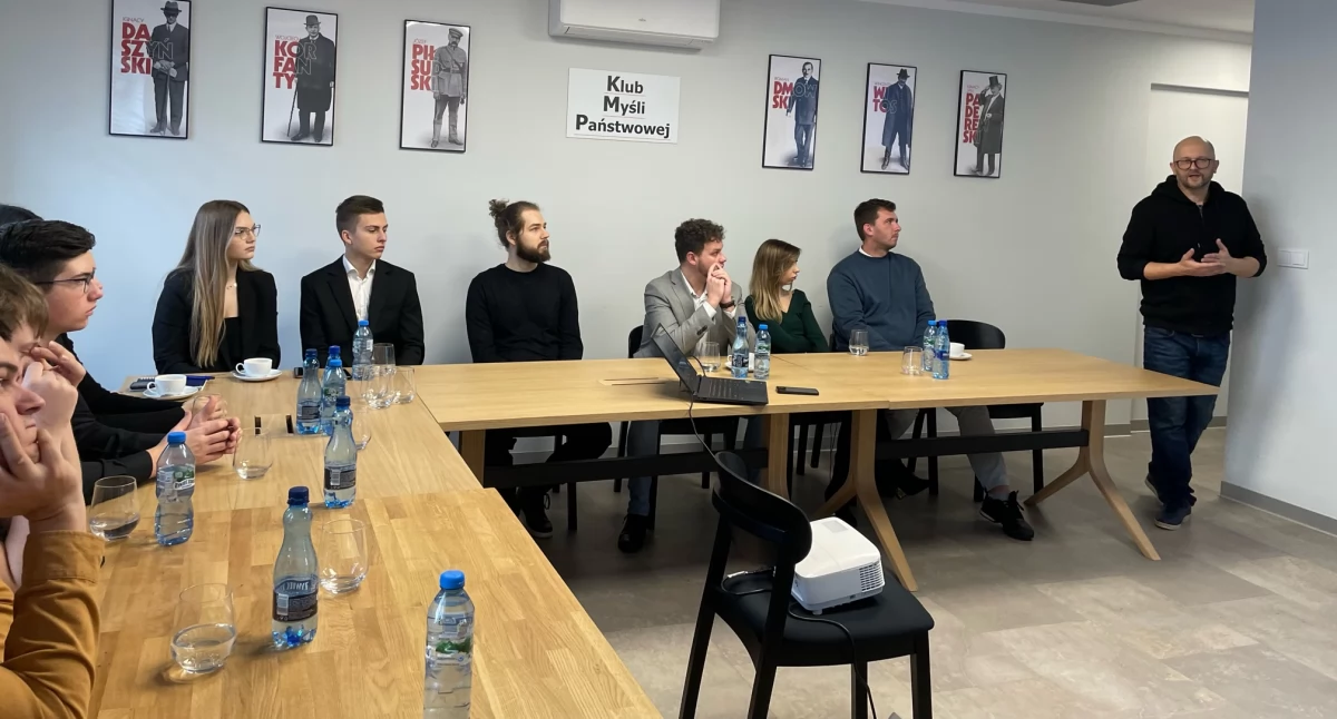 Na zdjęciu: Andrzej Andrysiak mówił o ujawnianiu afer