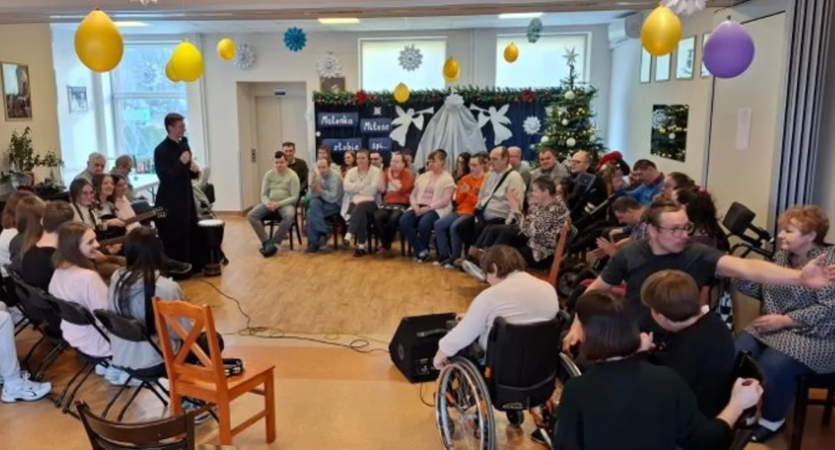 Na zdjęciu: Spotkanie integracyjne, fot. Facebook/I LO Radomsko