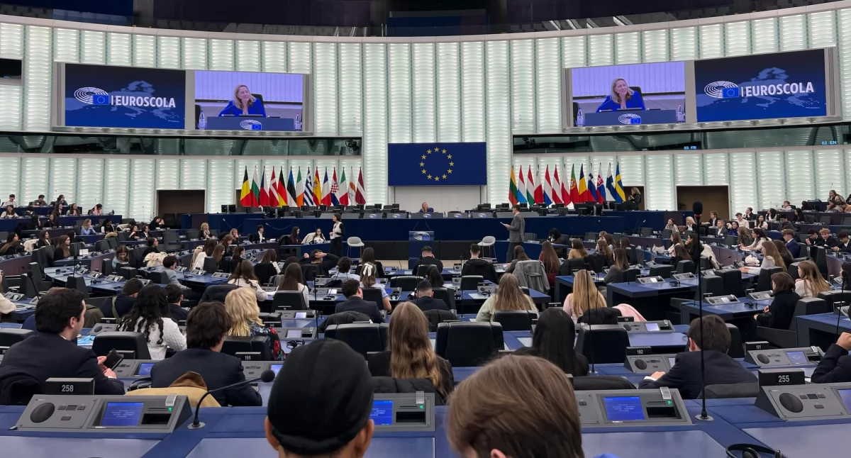 Na zdjęciu: dzień w Parlamencie Europejskim, fot. Facebook/I LO