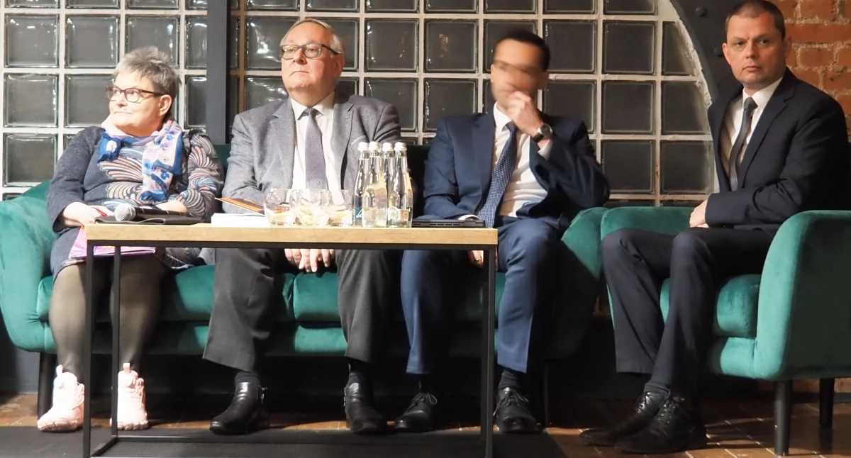 Na zdjęciu: PGK po raz kolejny zaprosiła fachowców od takich instalacji