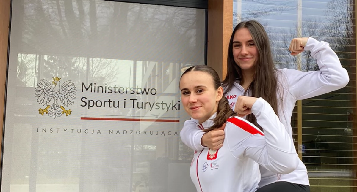 Na zdjęciu: Oliwia Drzazga i Julia Choińska gotowe do startu nowego ligowego sezonu