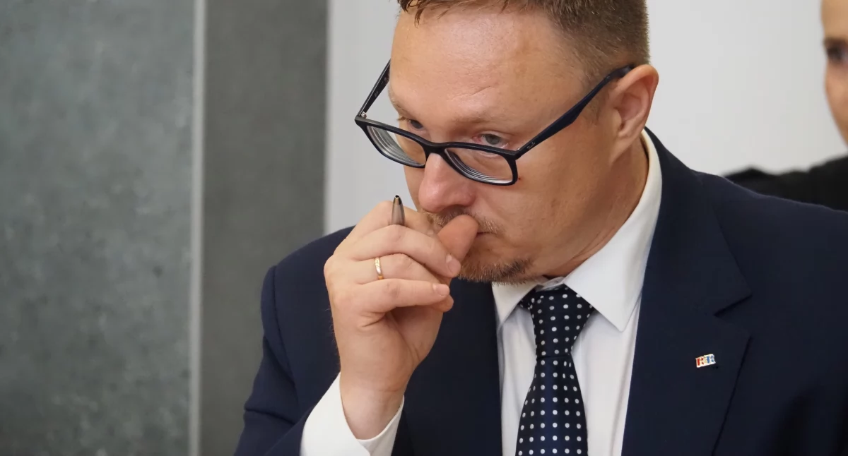 Na zdjęciu: - Nasi radni PiS-u nie są aż tak pisowi - uważa radny Bugdal 