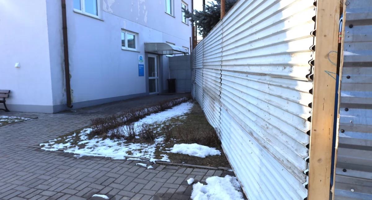 Na zdjęciu: wejście do starego basenu, fot. Facebook/Radomsko Miasto Otwarte