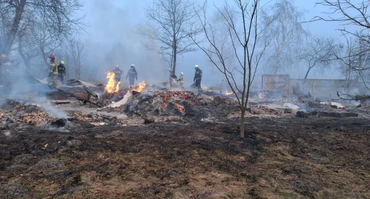 Na zdjęciu pożar w miejscowości Pławidła, FOT. PSP Radomsko