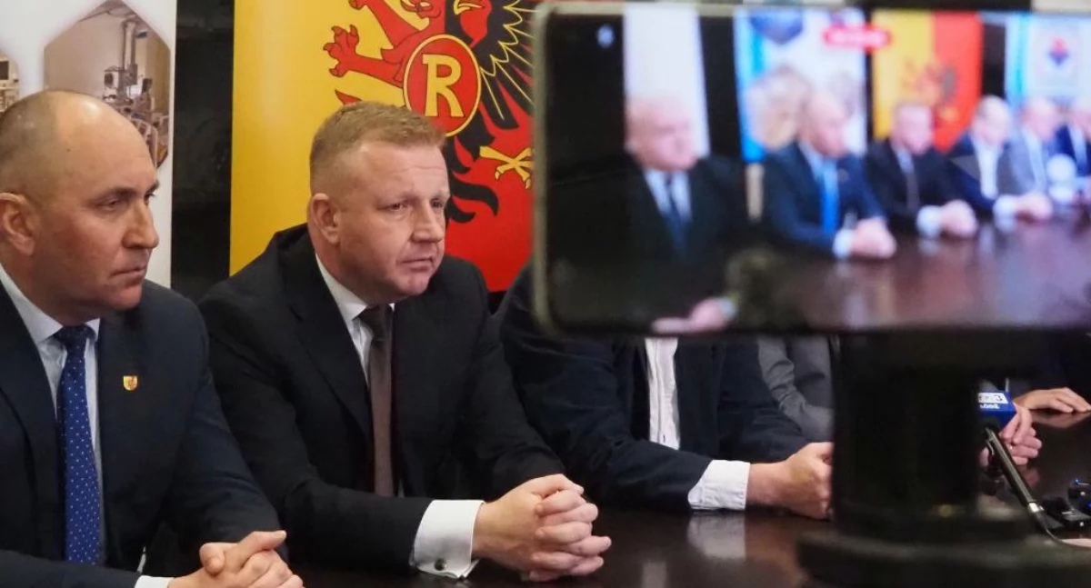Na zdjęciu: Otwarcie pediatrii zapowiedziano na konferencji prasowej w szpitalu
