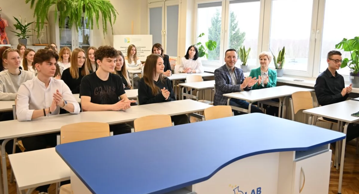 Na zdjęciu: otwarcie pracowni, fot. Powiat Radomszczański
