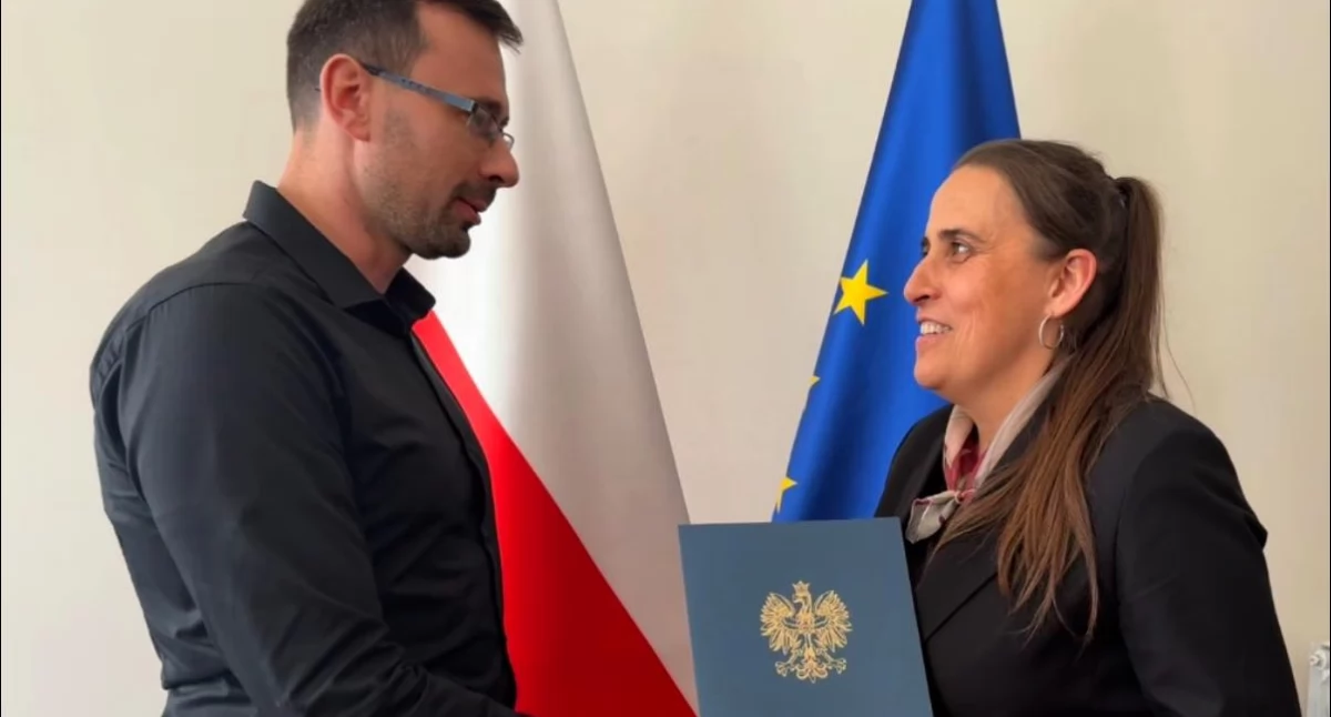 Na zdjęciu: Bartłomiej Jędrzejczyk ma bogate doświadczenie zawodowe, fot. Facebook/UM Przedbórz