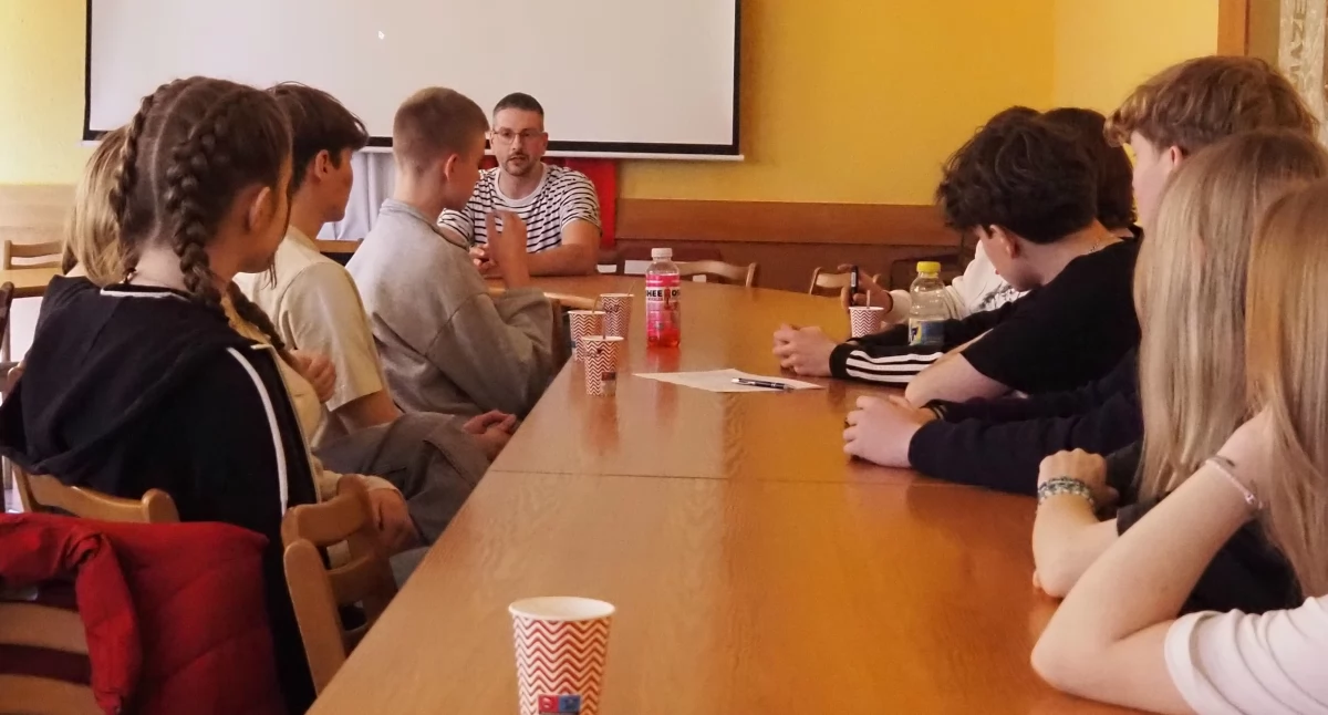 Na zdjęciu: Spotkanie z Tomaszem Czyżkowskim w Domu Nauczyciela