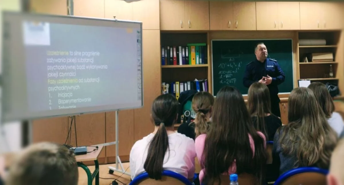 Na zdjęciu: To wiedza z pierwszej ręki, fot. KPP Radomsku