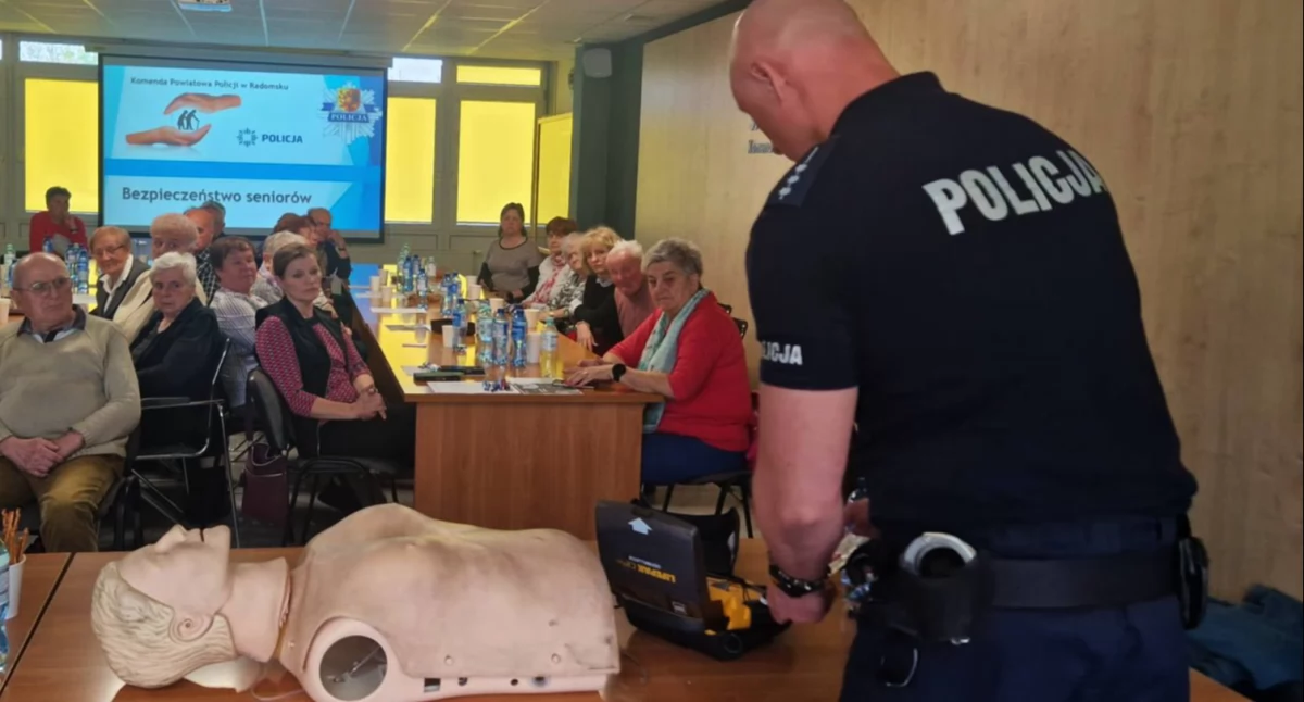 Na zdjęciu: Była też prezentacja udzielania pierwszej pomocy, fot. KPP Radomsko