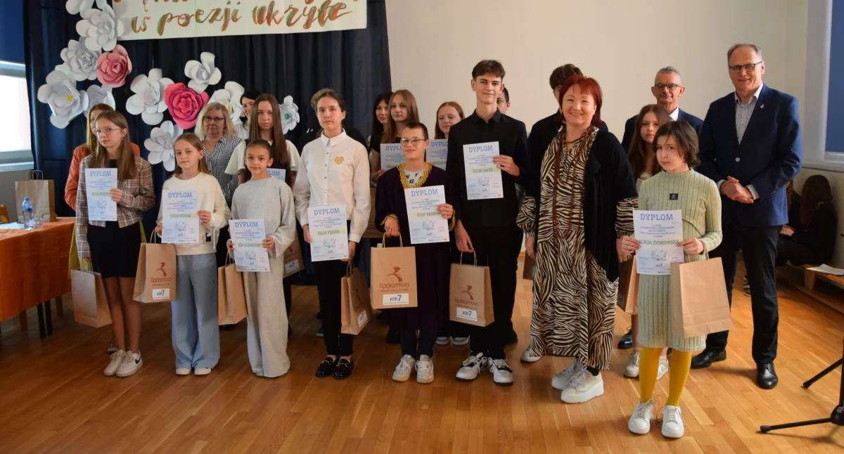 Na zdjęciu: Laureaci konkursu, fot. Facebook/UM Radomsko