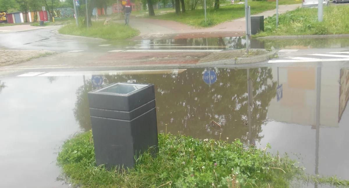 Na zdjęciu: Zastoiny na ulicy Jagiellońskiej, fot. Czytelnik 