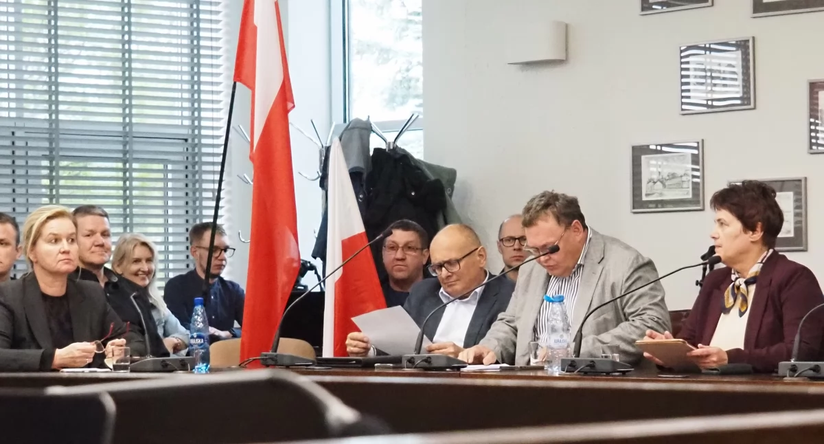 Na zdjęciu: Sesję nadzwyczajną zwołano na wniosek radnych PiS-u