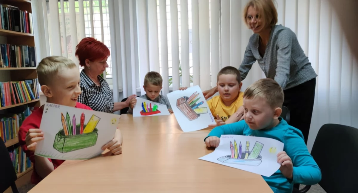 Na zdjęciu: Przedszkolaki w bibliotece, fot. Facebook/Miejska Biblioteka Publiczna Radomsko 