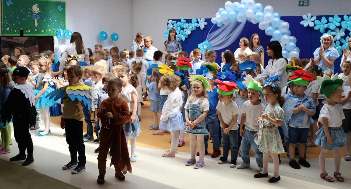 Na zdjęciu: Dzieci wystąpiły w specjalnym programie, fot. Facebook/Radomsko Miasto Otwarte