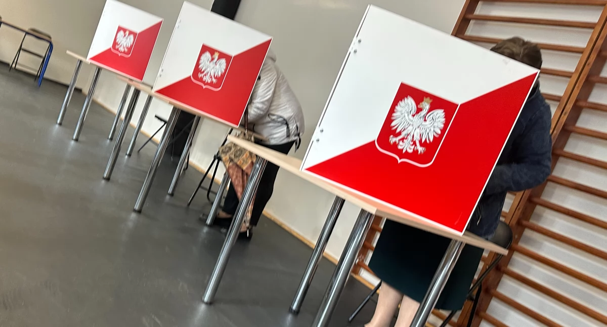 Na zdjęciu: lokal wyborczy w Radomsku podczas pierwszej tury wyborów na Prezydenta RP