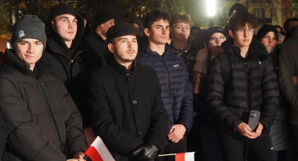 Na zdjęciu: W styczniu na placu 3 Maja odbyło się spotkanie wyborcze ze Sławomirem Mentzenem