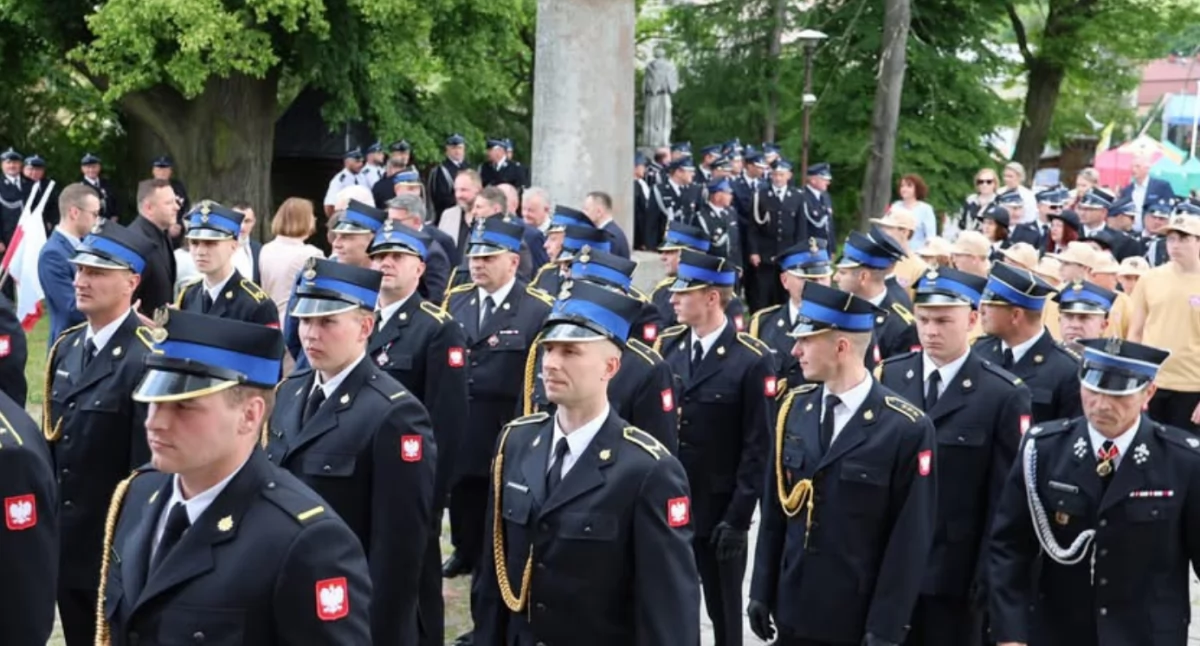 Na zdjęciu: strażacy podczas uroczystości 31 maja w Przedborzu, fot. Starostwo Powiatowe w Radomsku