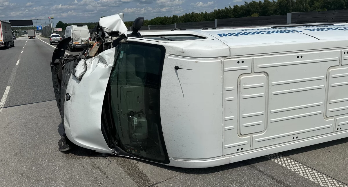 Na zdjęciu: Wypadek na autostradzie, fot. KP PSP Radomsko
