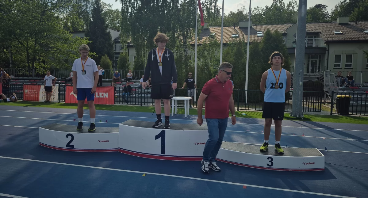 Na zdjęciu: Zawodnicy z Radomska wywalczyli siedem medali