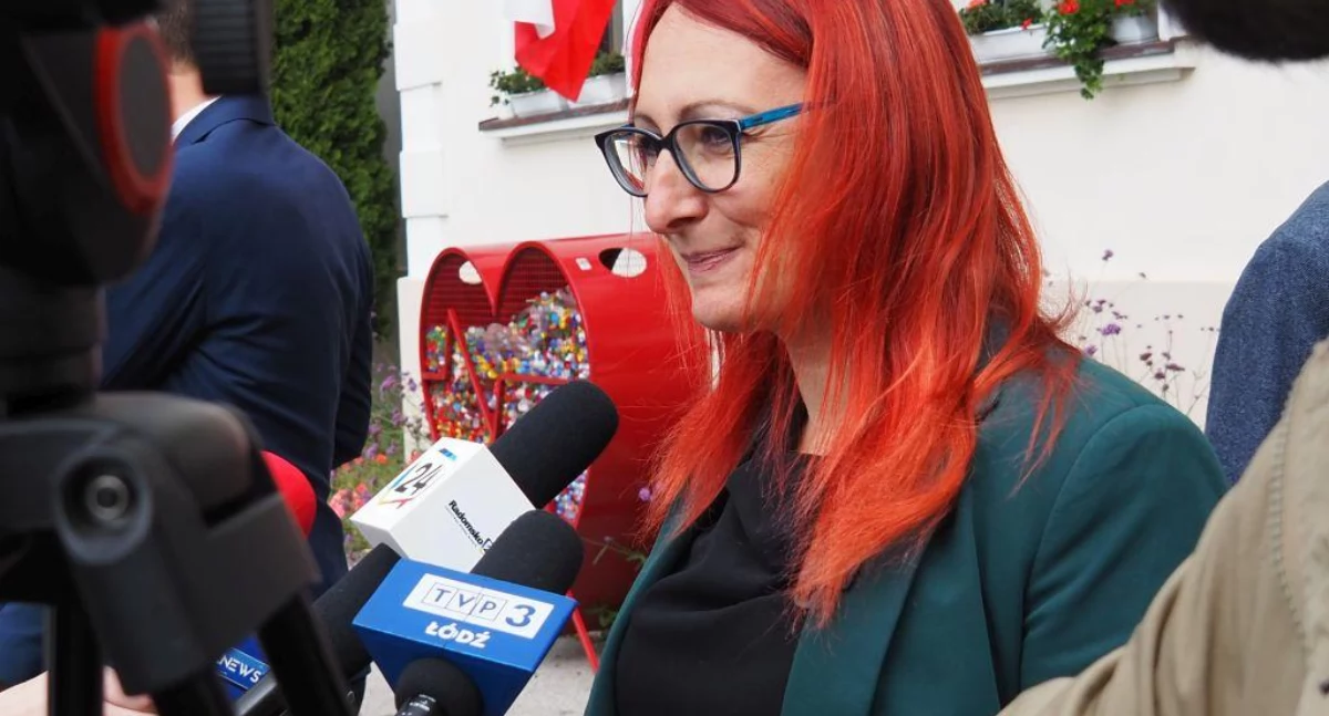 Na zdjęciu: Odwołana przez ministra rolnictwa dyrektorka podczas jubileuszu szkoły