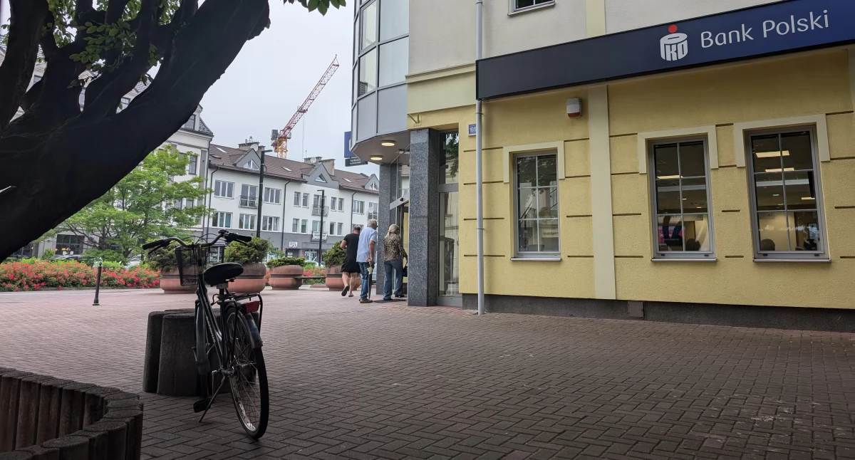 Na zdjęciu: Nasz Czytelnik do okienka podszedł po godzinie i czterdziestu minutach