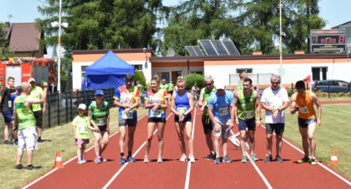 Na zdjęciu: biegacze podczas jednej z imprez sportowych w Kamieńsku, fot. strona Urzędu Gminy Kamieńsk