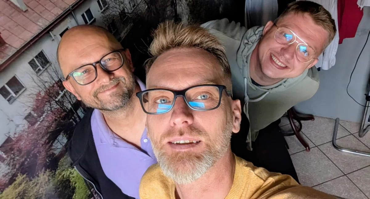 Na zdjęciu prowadzący podcast Redakcyjne Kolegium Wyborcze