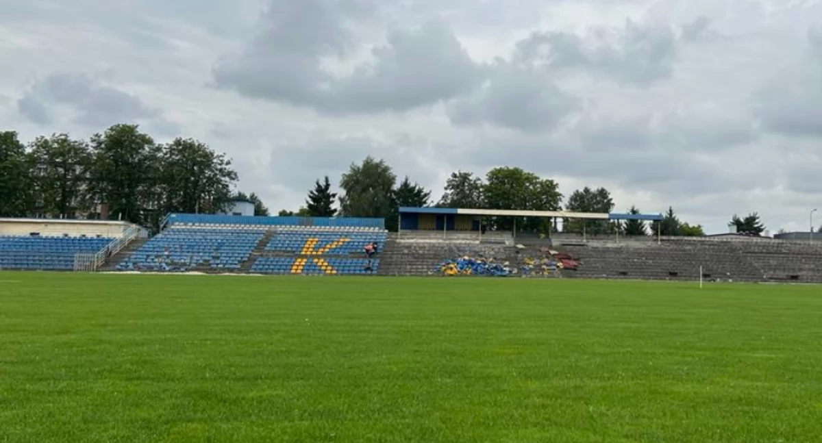 Na zdjęciu stara trybuna na stadionie RKS przy ul. Brzeźnickiej