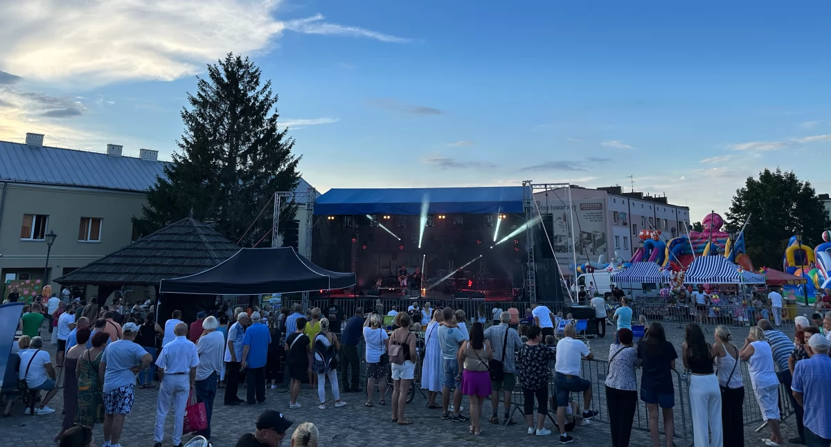 Na zdjęciu: przedborski rynek podczas imprezy plenerowej