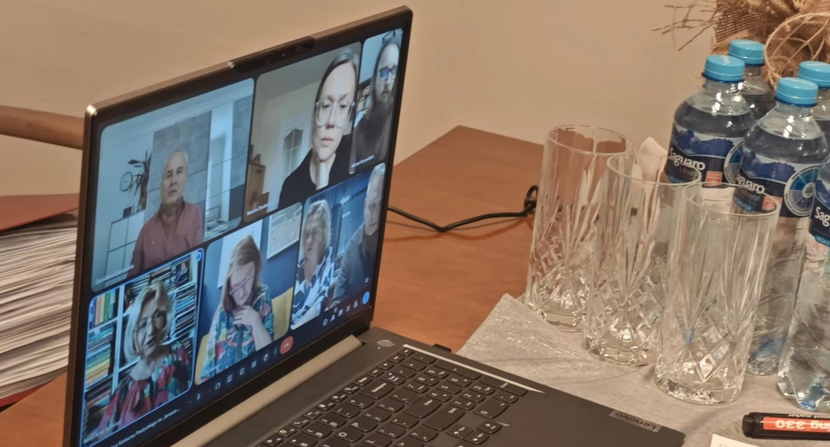 Na zdjęciu obrady jury