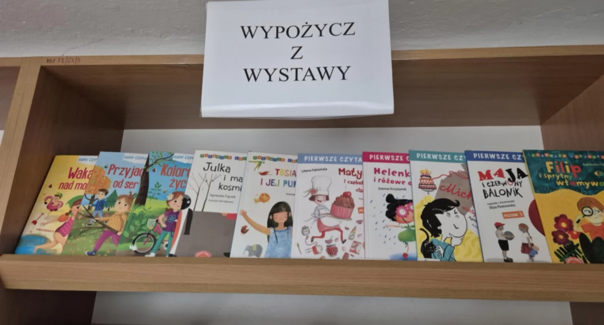 Na zdjęciu: Książki do wypożyczenia, fot. Facebook/Miejska Biblioteka Publiczna Radomsko 