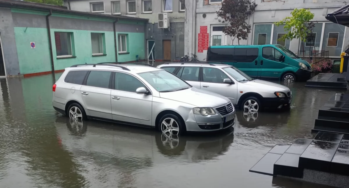 Na zdjęciu; Parking pod wodą, fot. nadesłane