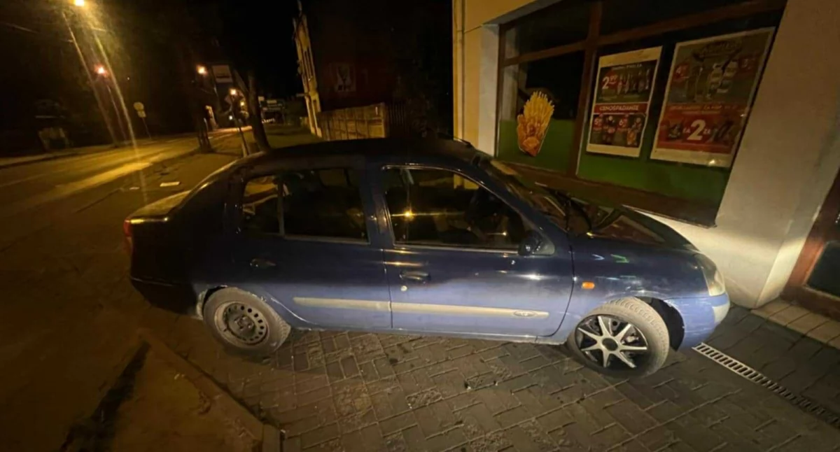 Na zdjęciu: Samochodem kierowała kompletnie pijana 18-latka