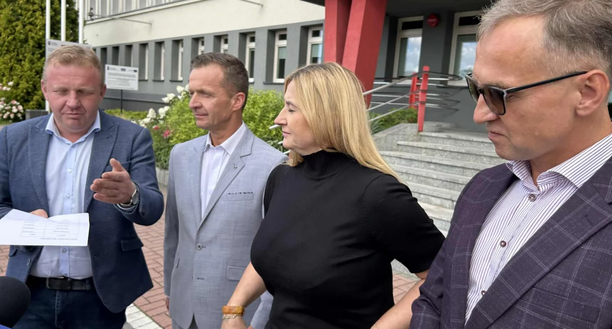 Na zdjęciu: Łukasz Więcek, Dariusz Kopeć, Magdalena Spólnicka, Rafał Dębski (wszyscy Koalicja Obywatelska) 