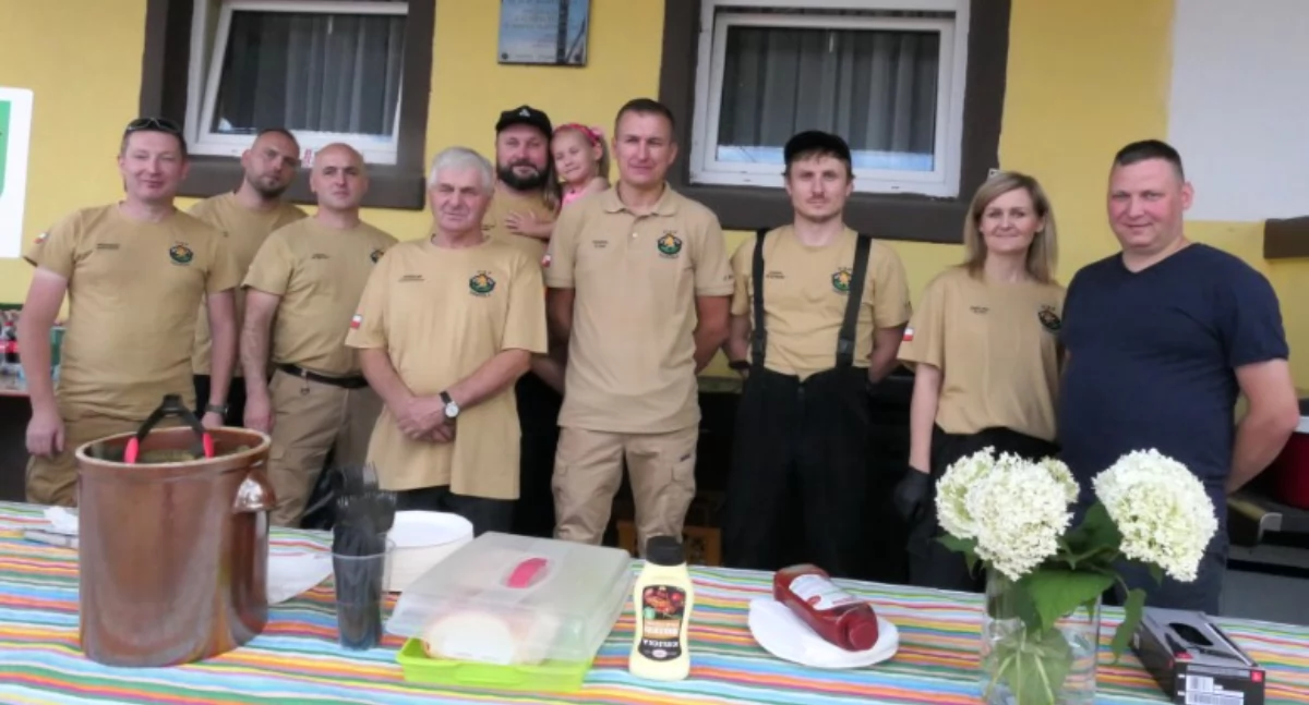 Na zdjęciu: druhowie z Ochotniczej Straży Pożarnej, fot. Gmina Radomsko