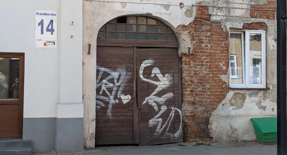 Na zdjęciu: Na liście budynków do rewitalizacji znalazła się kamienica przy Przedborskiej 14
