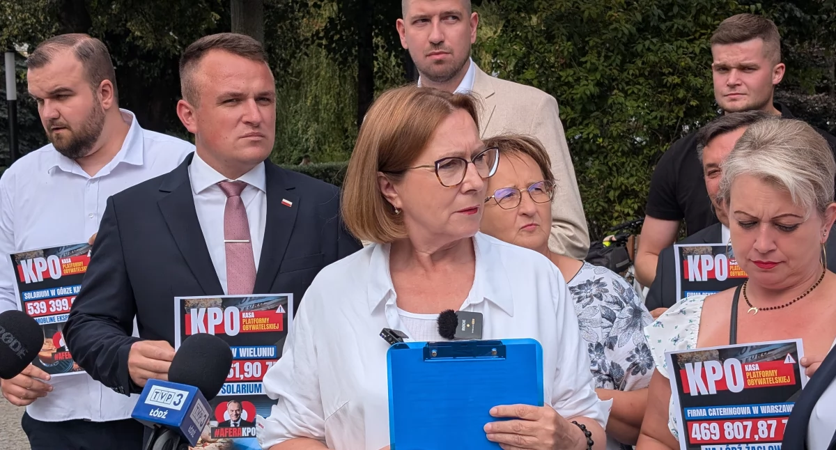 Na zdjęciu: Anna Milczanowska podczas czwartkowej konferencji na placu 3 maja