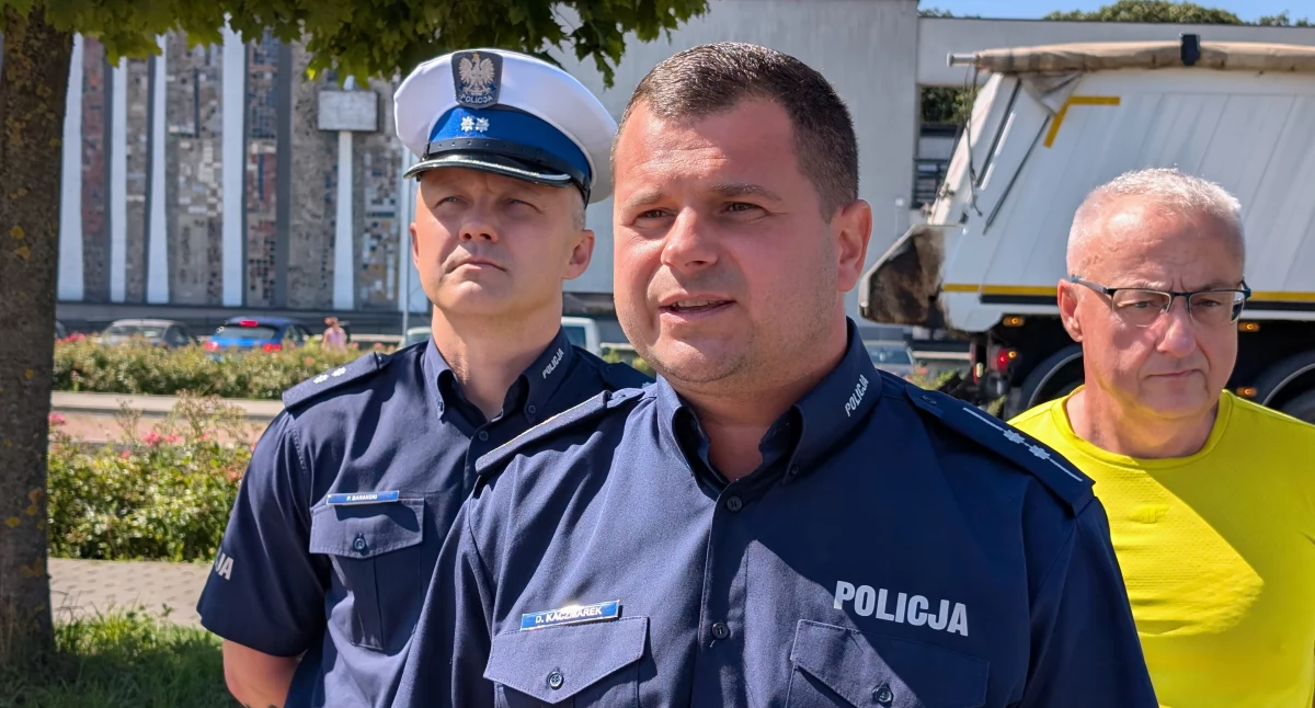 Na zdjęciu; Aaspirant Dariusz Kaczmarek