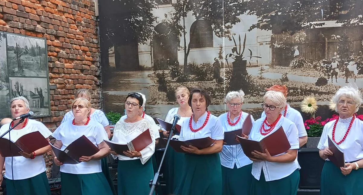 Na zdjęciu: Stowarzyszenie Kobiet Kietlina, fot. Muzeum Regionalne im. Stanisława Sankowskiego w Radomsku  