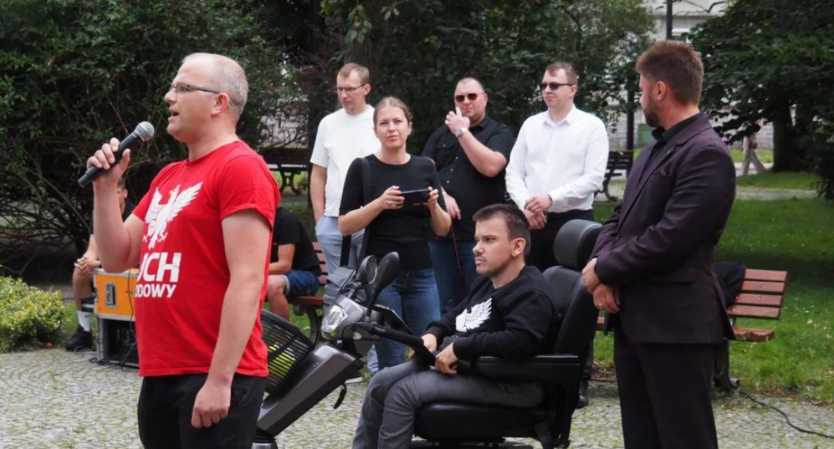 Na zdjęciu: Pikieta odbyła się 19 lipca na placu 3 Maja