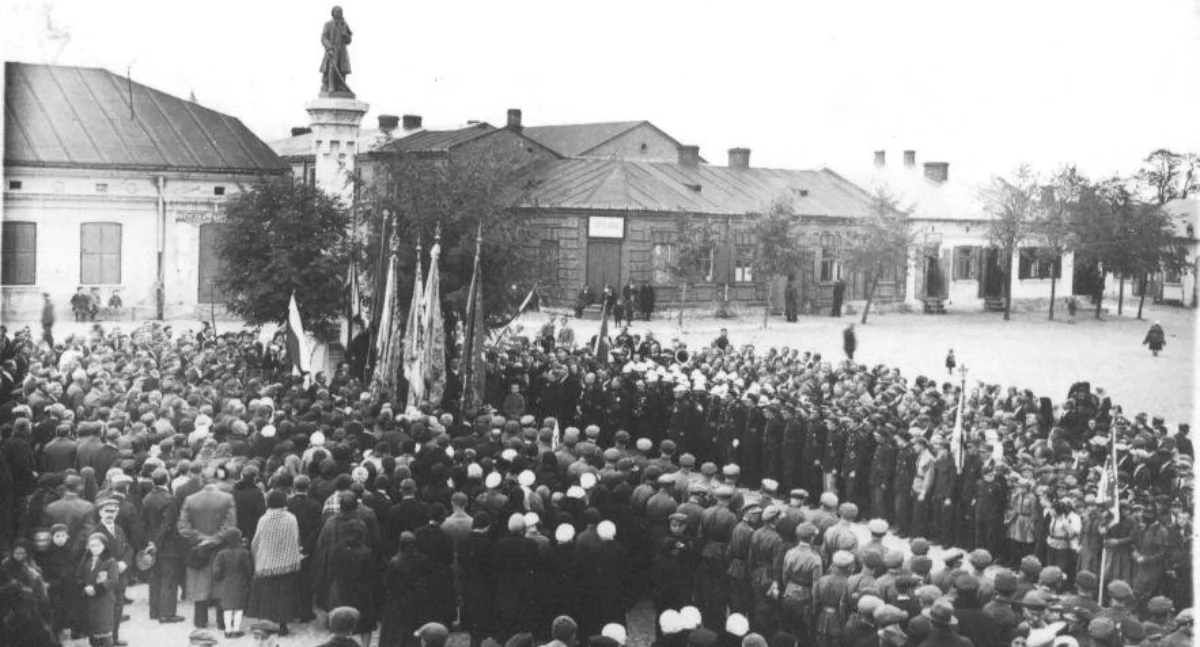 Na zdjęciu: 25-lecie straży pożarnej w Kamieńsku, rok 1933, fot. Urząd Gminy Kamieńsk