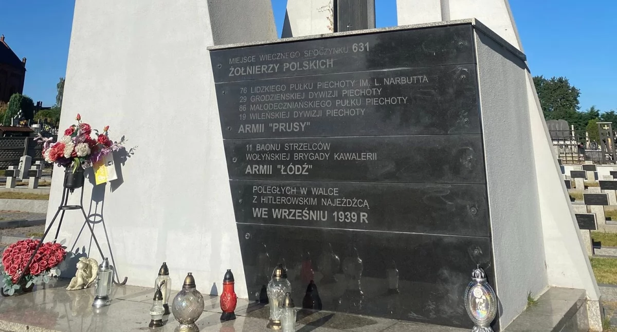 Na zdjęciu: Pomnik dla poległych, fot. Facebook/Krzysiek Pawelec