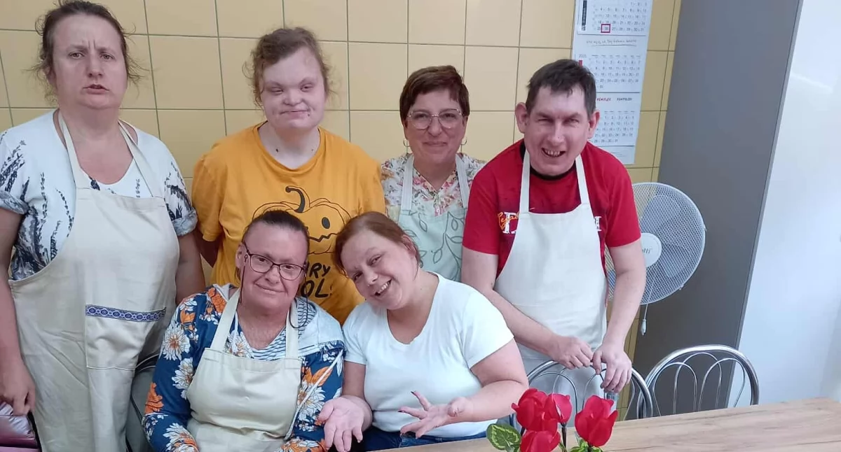 Na zdjęciu: Mocna ekipa wyspecjalizowana w kuchennych specjałach, fot. Facebook/WTZ Radomsko