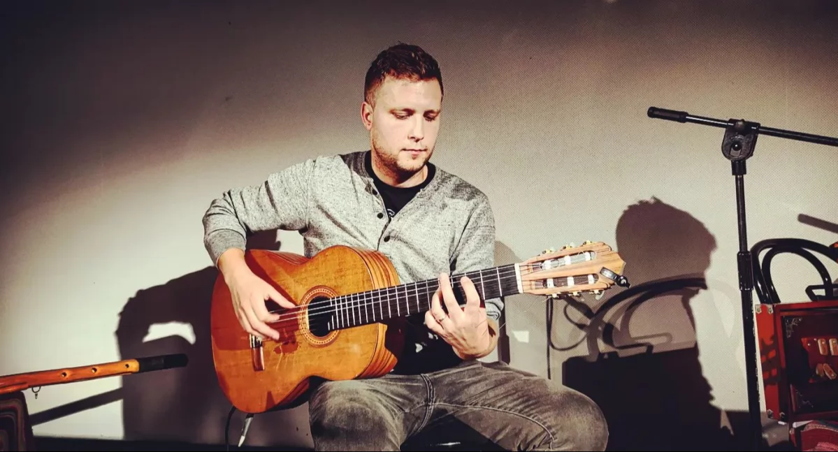 Na zdjęciu: Krzysztofa zobaczymy w muzycznym show w sobotę, fot. Facebook/Krzysztof Stępień