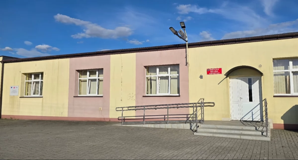 Na zdjęciu: świetlica wiejska w miejscowości Aleksandrów, fot. Urząd Gminy Kamieńsk