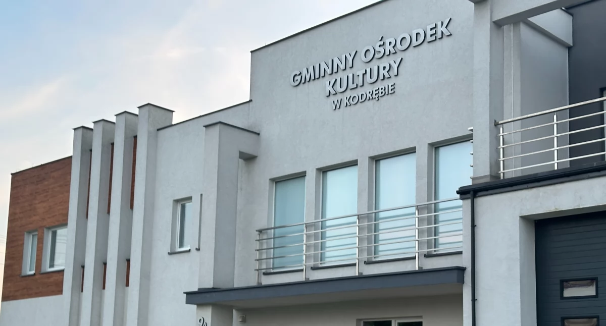 Na zdjęciu: budynek GOKiB w Kodrębie