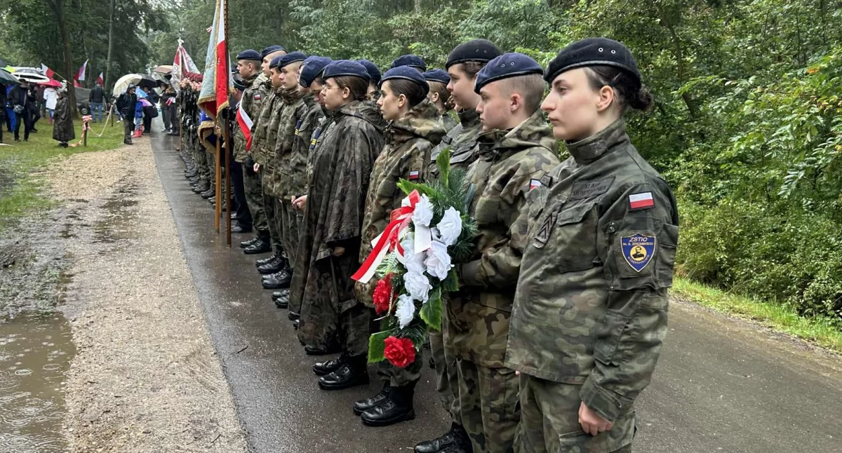 Na zdjęciu uroczystości pod Ewiną, 14 września 2025