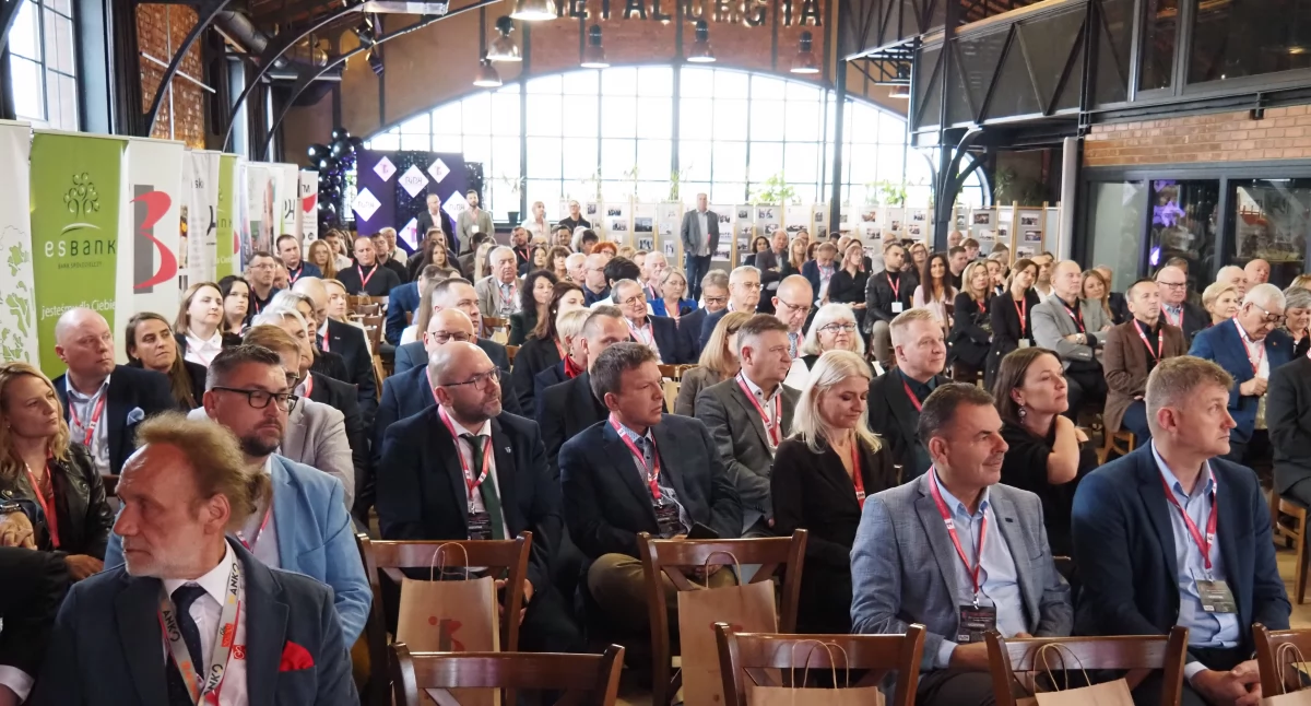 Na zdjęciu: Uczestnicy VII Radomszczańskiego Forum Pzedsiębiorczości