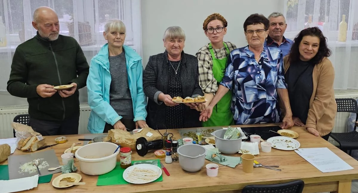 Na zdjęciu: uczestnicy warsztatów w GOK Gidle, fot. Urząd Gminy w Gidlach